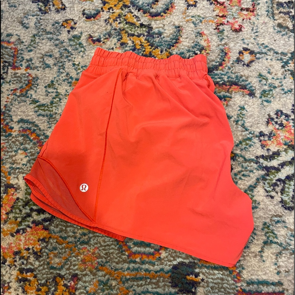 Lululemon Hotty Hot shorts